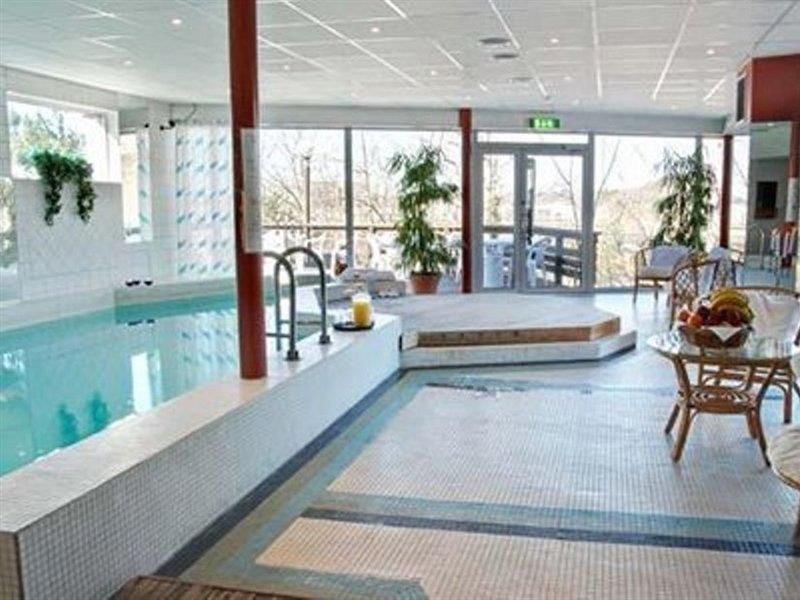Quality Hotel Нака Екстер'єр фото