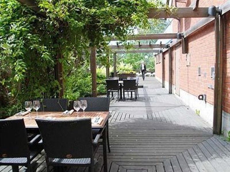 Quality Hotel Нака Екстер'єр фото