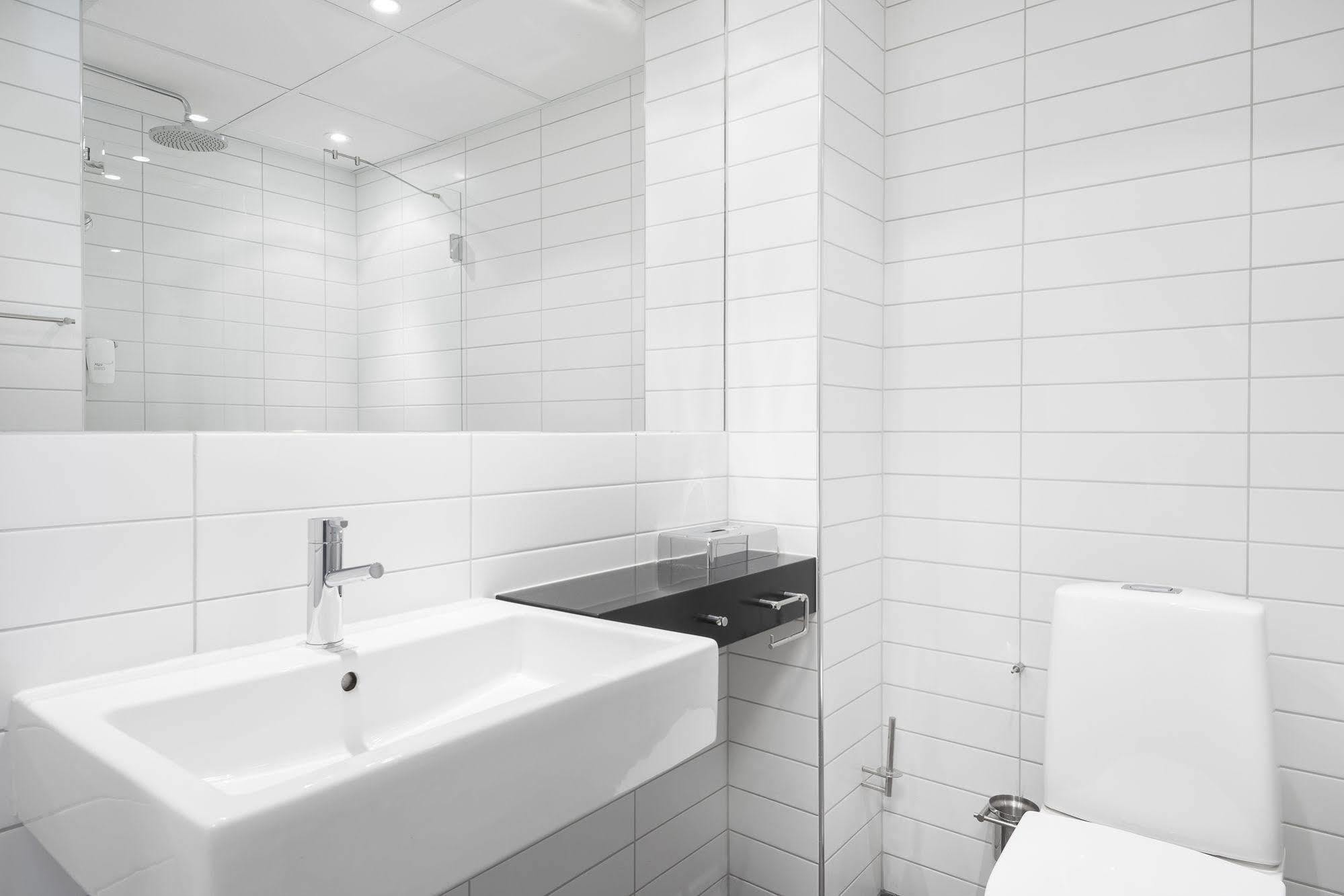 Quality Hotel Нака Екстер'єр фото
